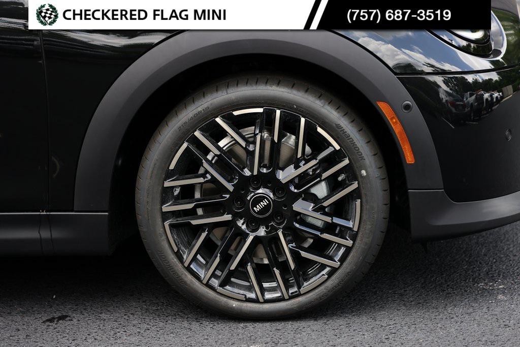 used 2025 MINI Hardtop car, priced at $32,599