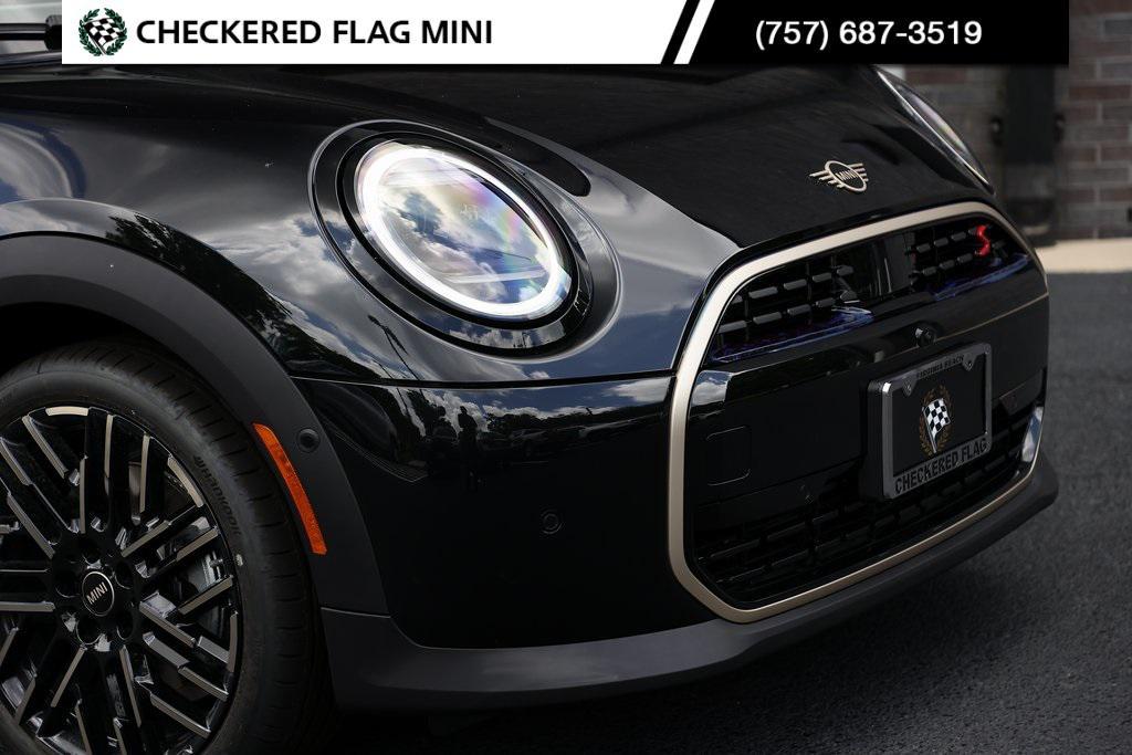 used 2025 MINI Hardtop car, priced at $32,599