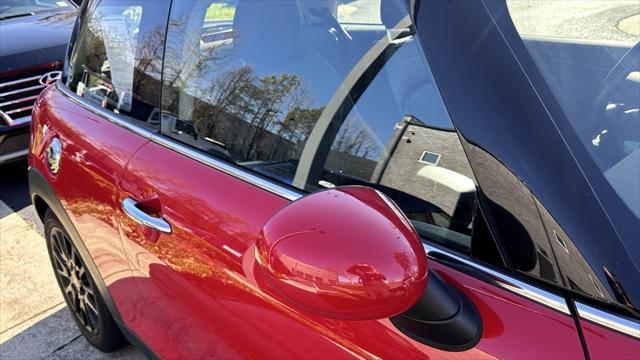 used 2019 MINI Hardtop car, priced at $18,990