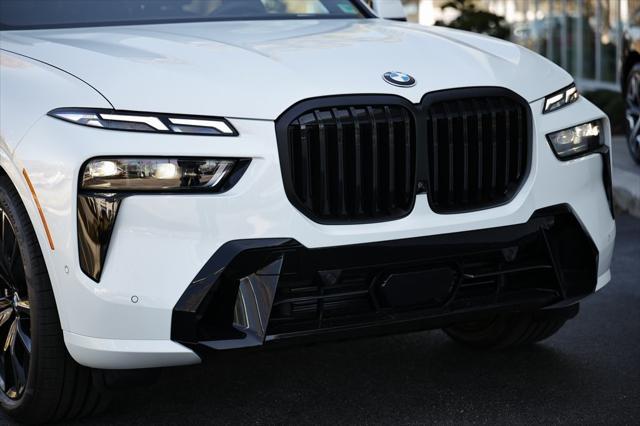 new 2025 BMW X7 car, priced at $106,255