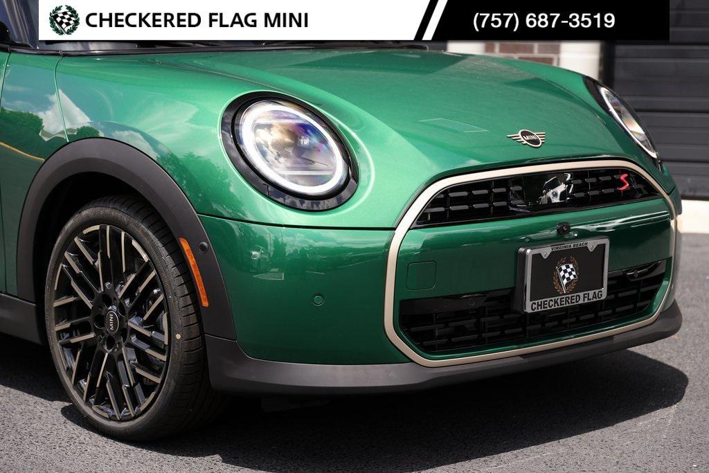 used 2025 MINI Hardtop car, priced at $31,899