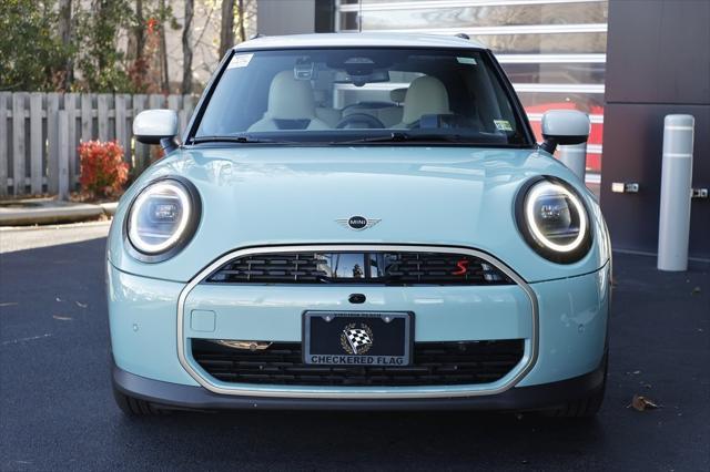 new 2025 MINI Hardtop car, priced at $40,010