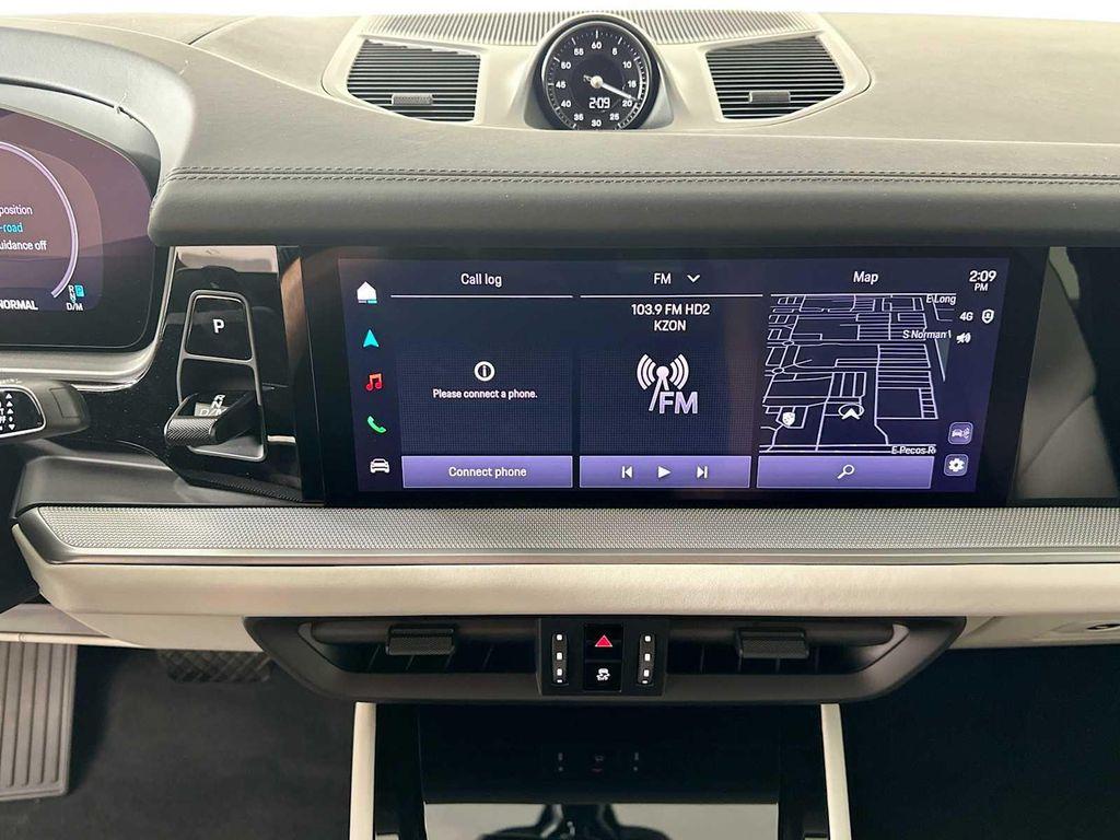 new 2025 Porsche Cayenne car, priced at $109,595