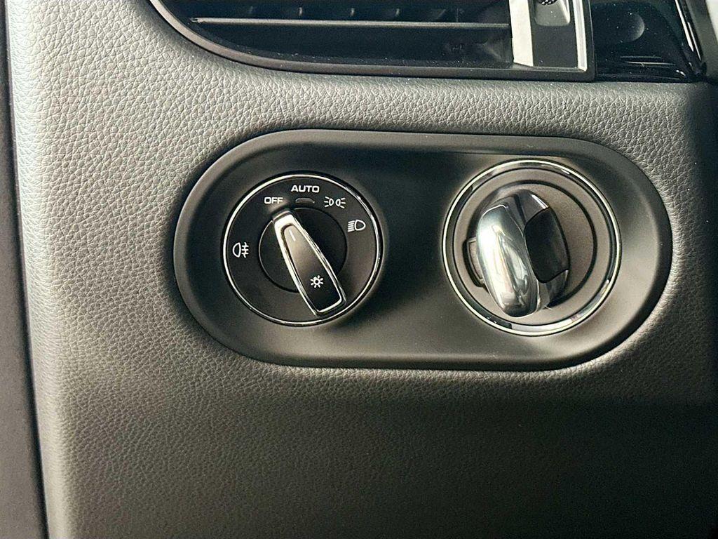 new 2025 Porsche Macan car, priced at $86,045