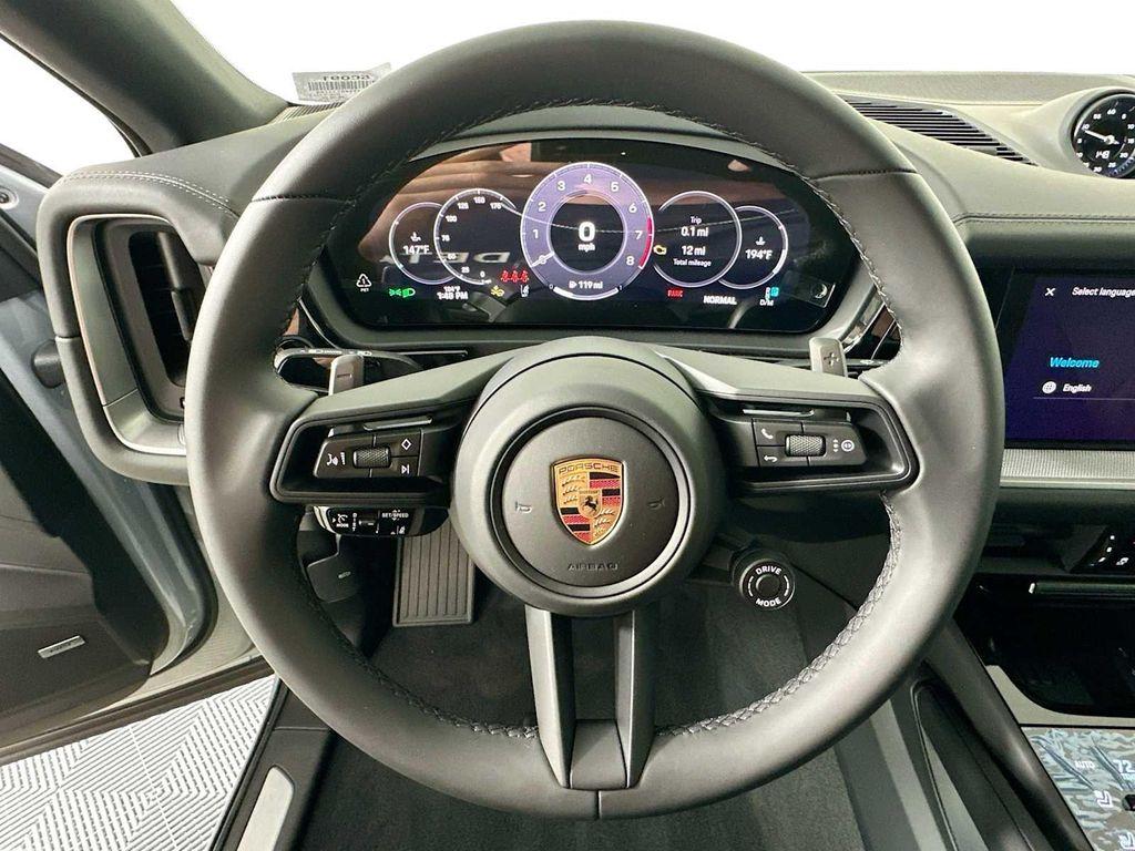 new 2025 Porsche Cayenne car, priced at $110,515