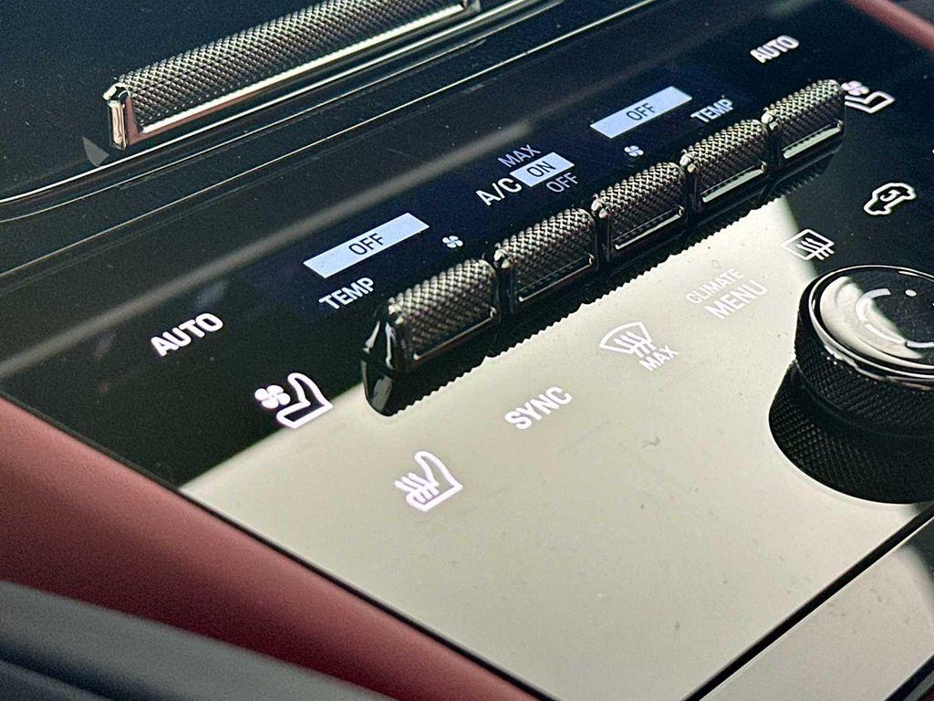 new 2025 Porsche Cayenne car, priced at $116,515
