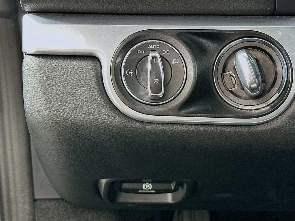 used 2018 Porsche 718 Boxster car, priced at $55,900