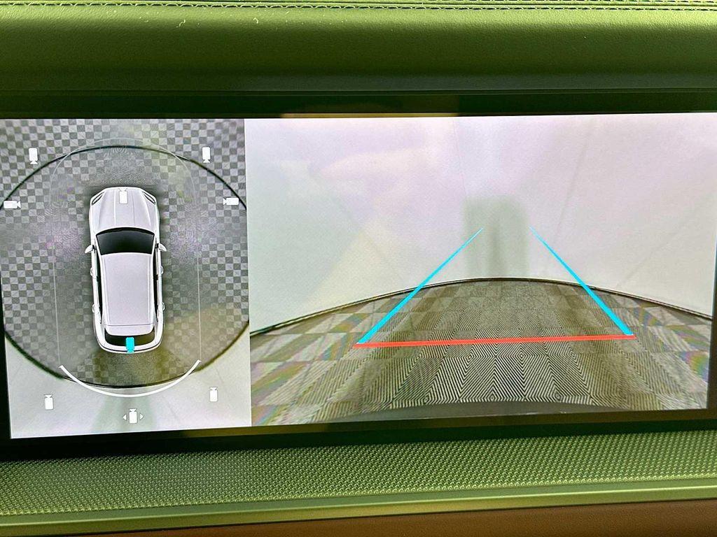 new 2025 Porsche Cayenne car, priced at $127,415