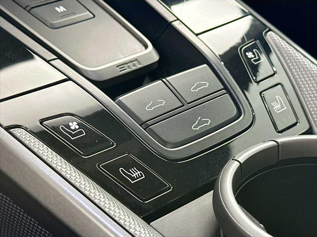 used 2022 Porsche 911 car, priced at $118,900