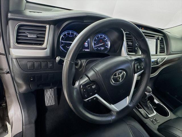 used 2014 Toyota Highlander car, priced at $14,982