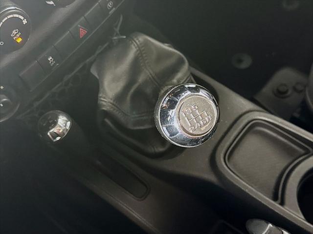 used 2015 Jeep Wrangler Unlimited car, priced at $25,787