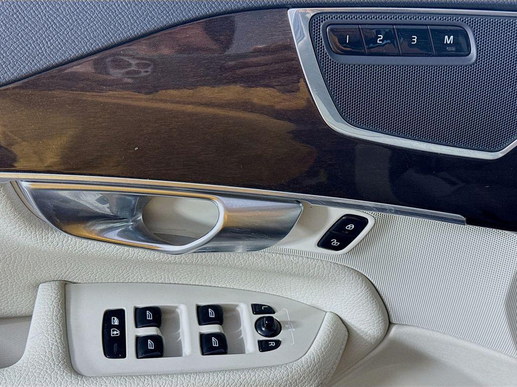 used 2019 Volvo XC90 car, priced at $16,981