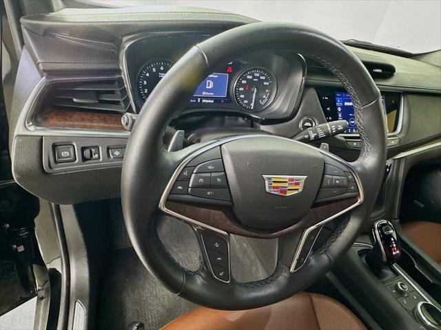 used 2022 Cadillac XT5 car, priced at $34,160