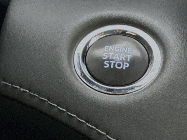 used 2023 Toyota Highlander car, priced at $35,661