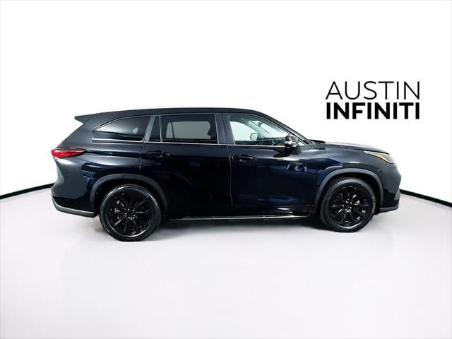 used 2023 Toyota Highlander car, priced at $35,661