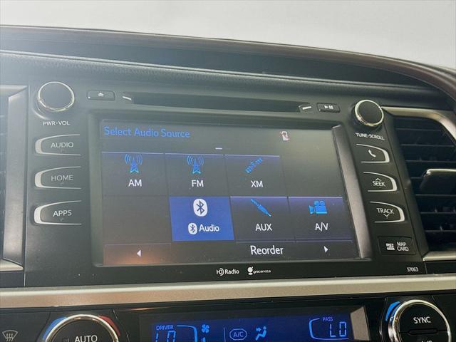 used 2014 Toyota Highlander car, priced at $17,094