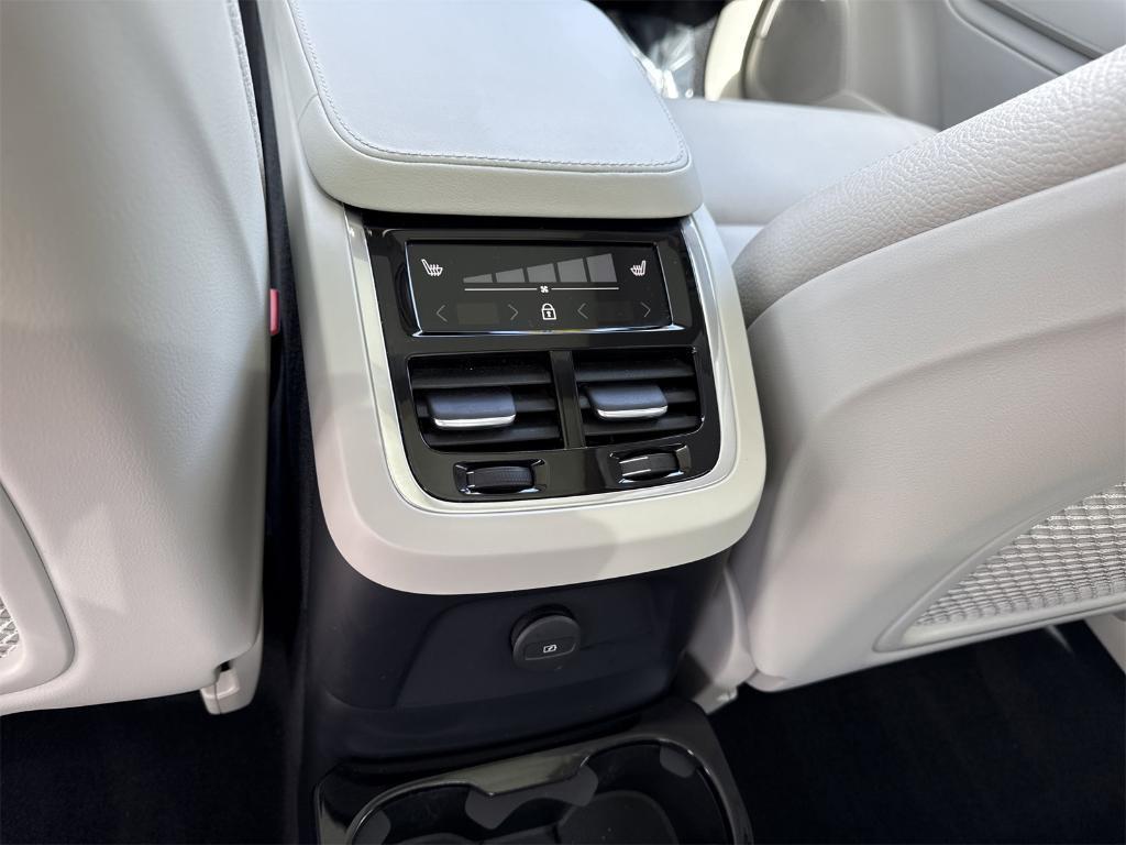 used 2024 Volvo XC90 Recharge Plug-In Hybrid car, priced at $57,500