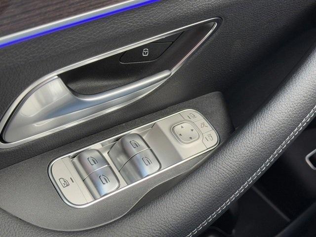 new 2025 Mercedes-Benz GLS 450 car