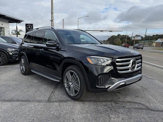 new 2025 Mercedes-Benz GLS 450 car