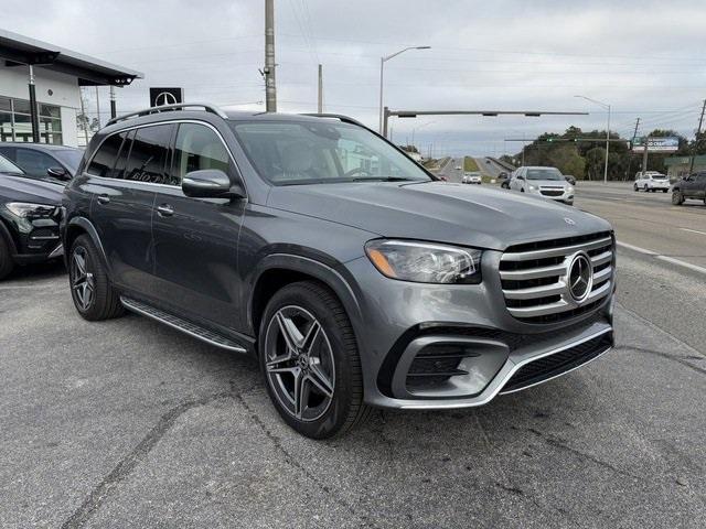 new 2025 Mercedes-Benz GLS 450 car