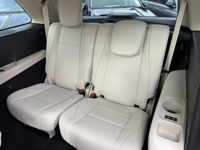 new 2025 Mercedes-Benz GLS 450 car