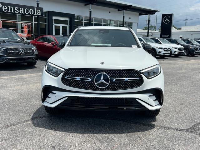 new 2024 Mercedes-Benz GLC 300 car