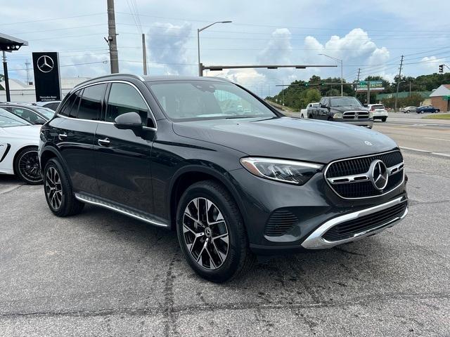 new 2025 Mercedes-Benz GLC 350e car