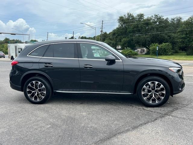 new 2025 Mercedes-Benz GLC 350e car