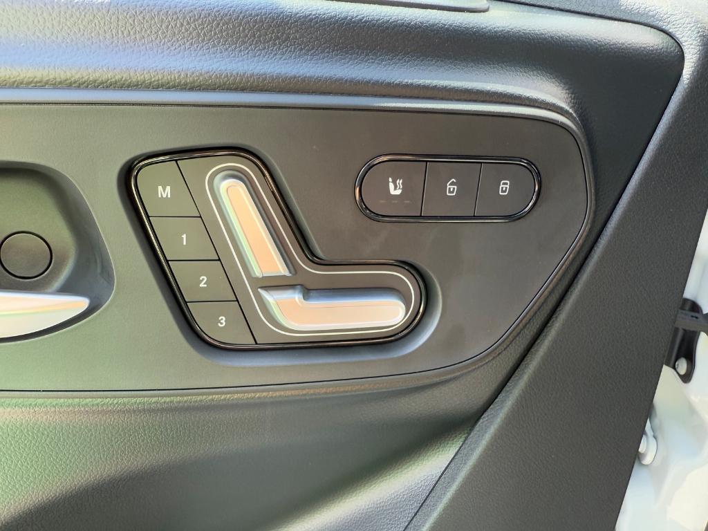 new 2025 Mercedes-Benz Sprinter 2500 car