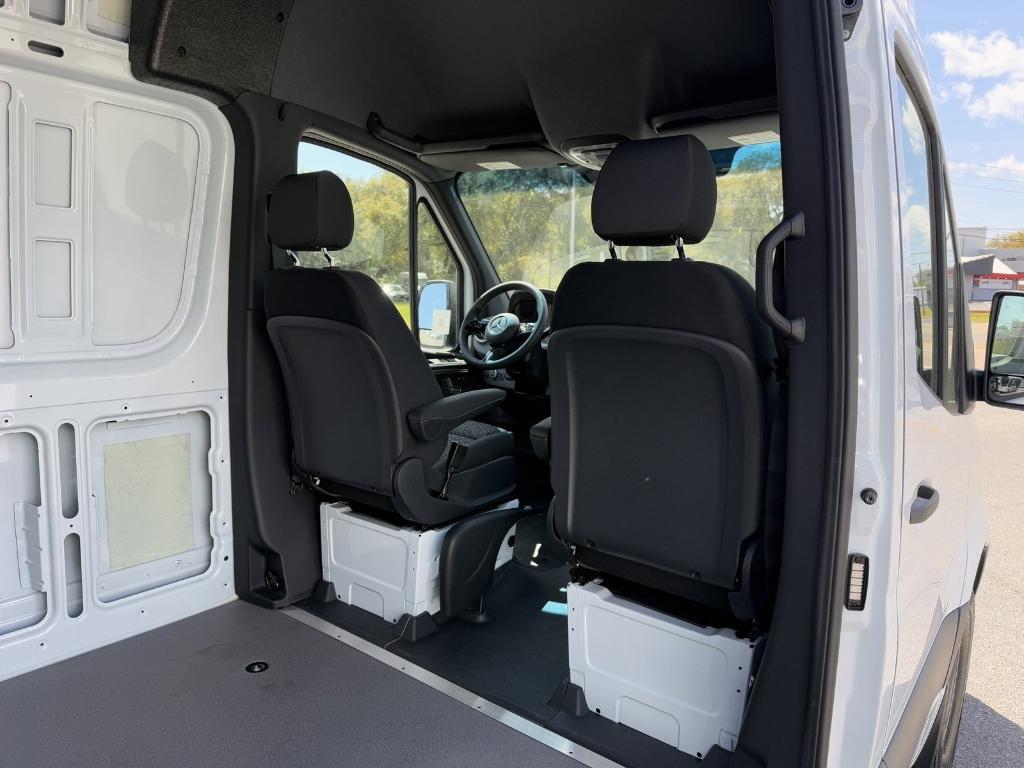 new 2025 Mercedes-Benz Sprinter 2500 car