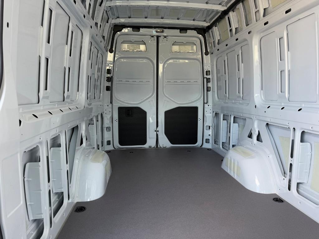 new 2025 Mercedes-Benz Sprinter 2500 car