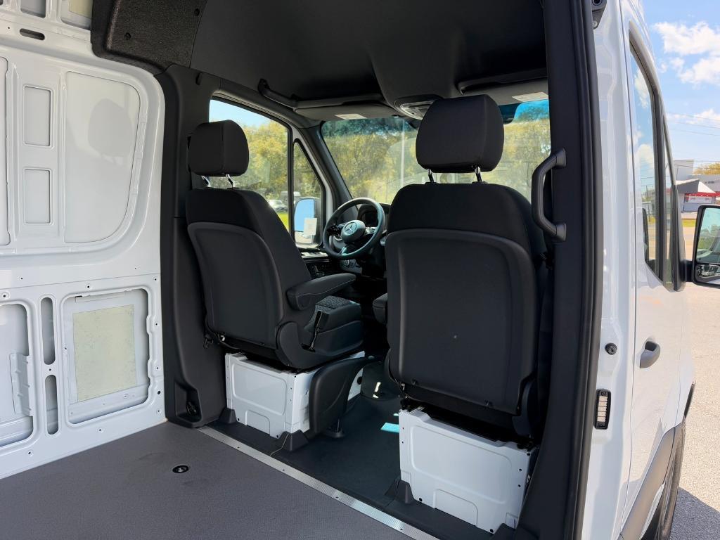 new 2025 Mercedes-Benz Sprinter 2500 car