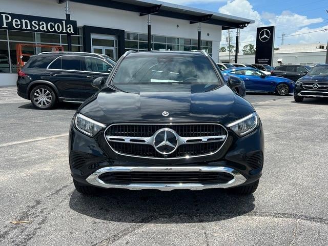 new 2024 Mercedes-Benz GLC 300 car