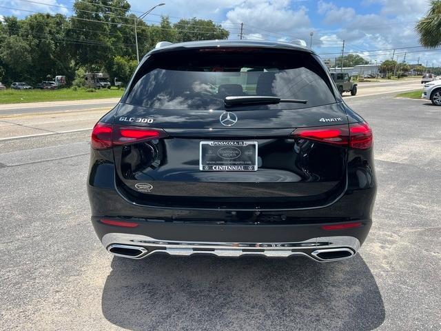 new 2024 Mercedes-Benz GLC 300 car