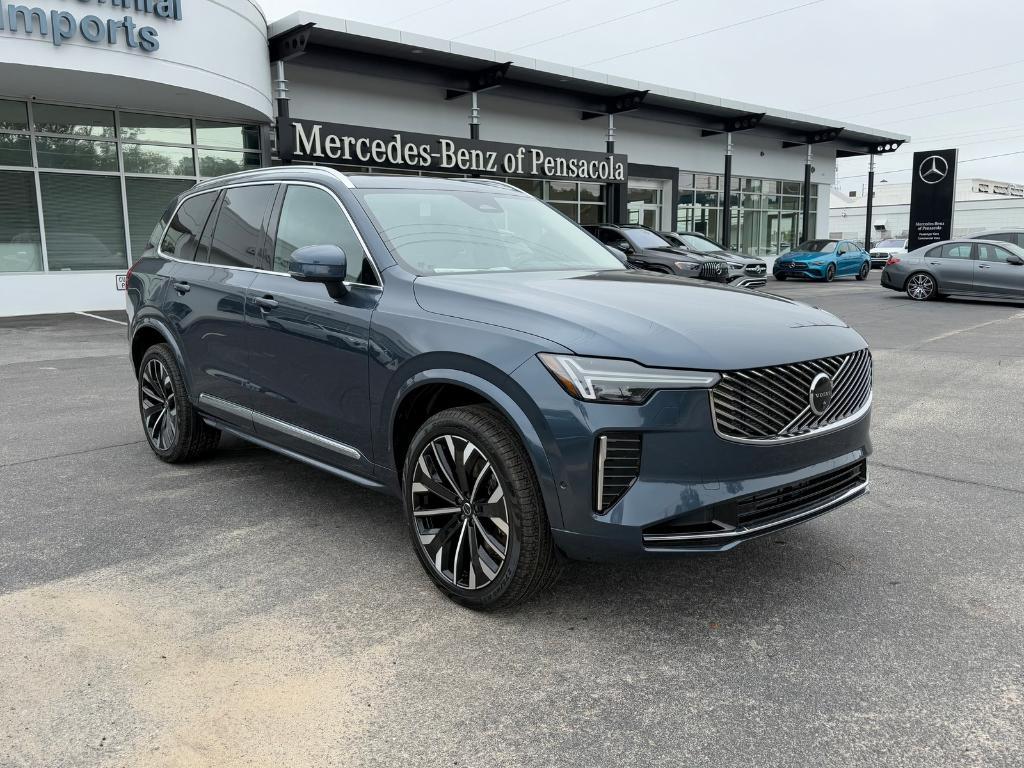 new 2025 Volvo XC90 Plug-In Hybrid car