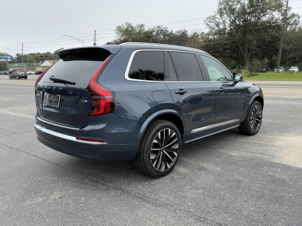 new 2025 Volvo XC90 Plug-In Hybrid car