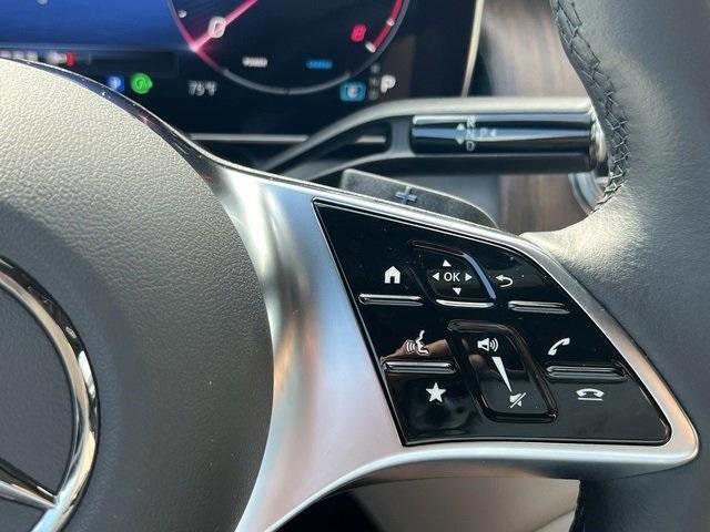 new 2024 Mercedes-Benz GLC 300 car