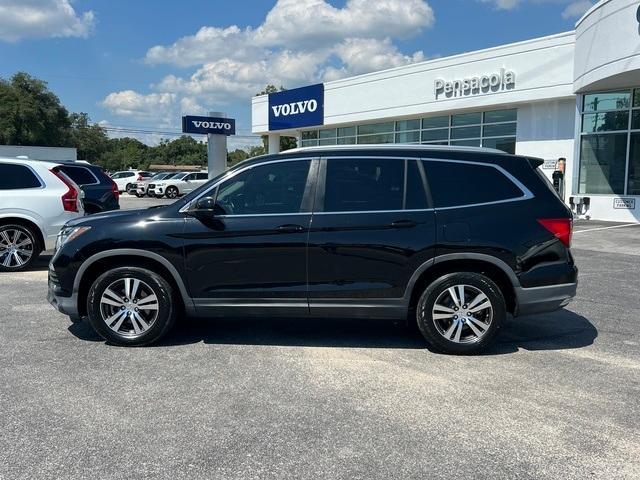 used 2017 Honda Pilot car