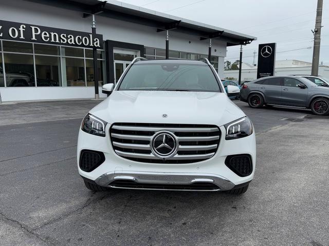 new 2025 Mercedes-Benz GLS 450 car