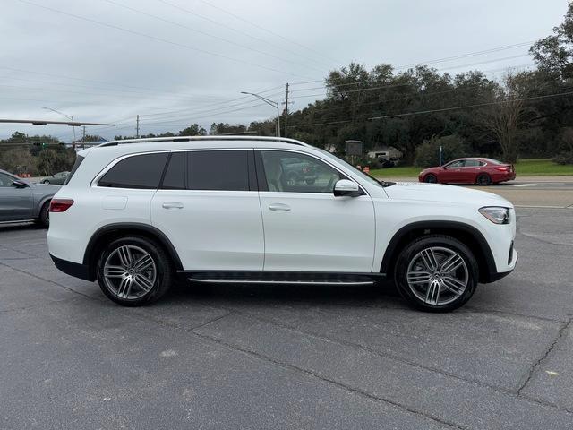 new 2025 Mercedes-Benz GLS 450 car