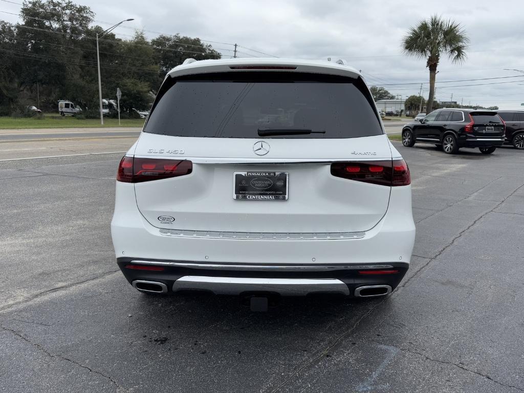 new 2025 Mercedes-Benz GLS 450 car