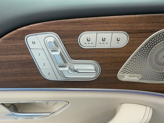 new 2025 Mercedes-Benz GLS 450 car