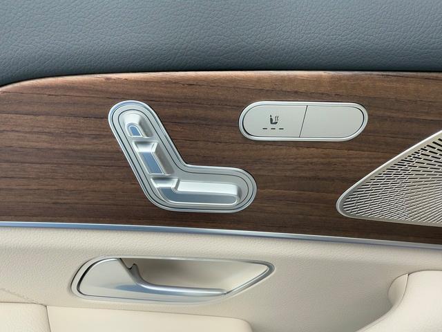 new 2025 Mercedes-Benz GLS 450 car
