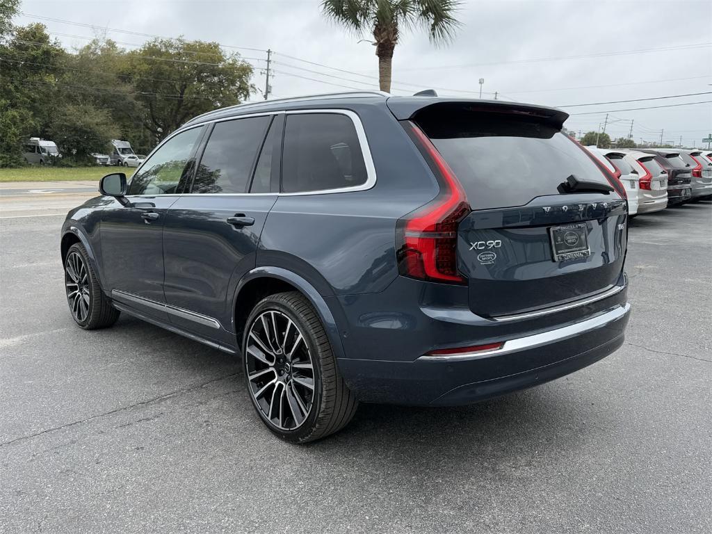 new 2025 Volvo XC90 car