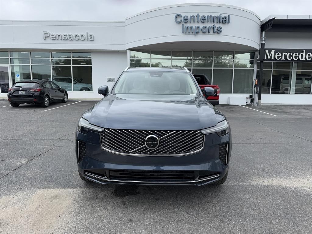 new 2025 Volvo XC90 car