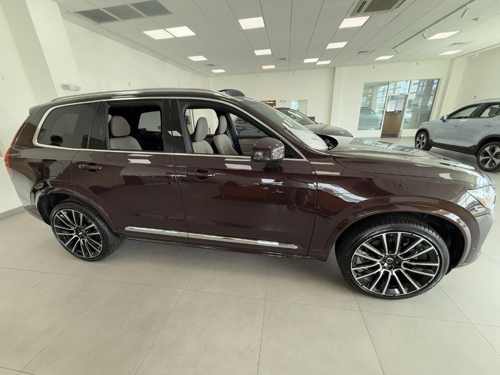new 2025 Volvo XC90 car