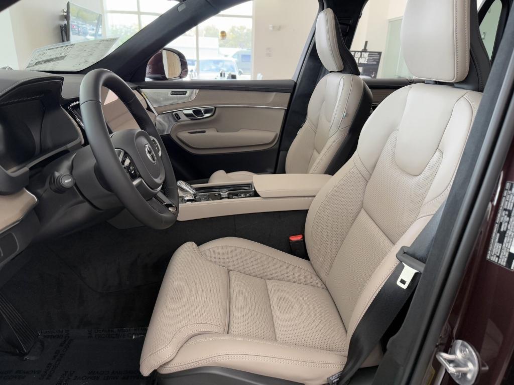 new 2025 Volvo XC90 car