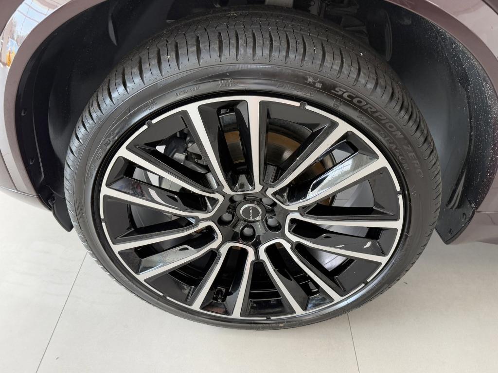 new 2025 Volvo XC90 car