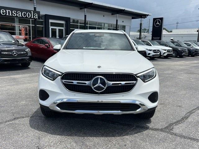 new 2024 Mercedes-Benz GLC 300 car