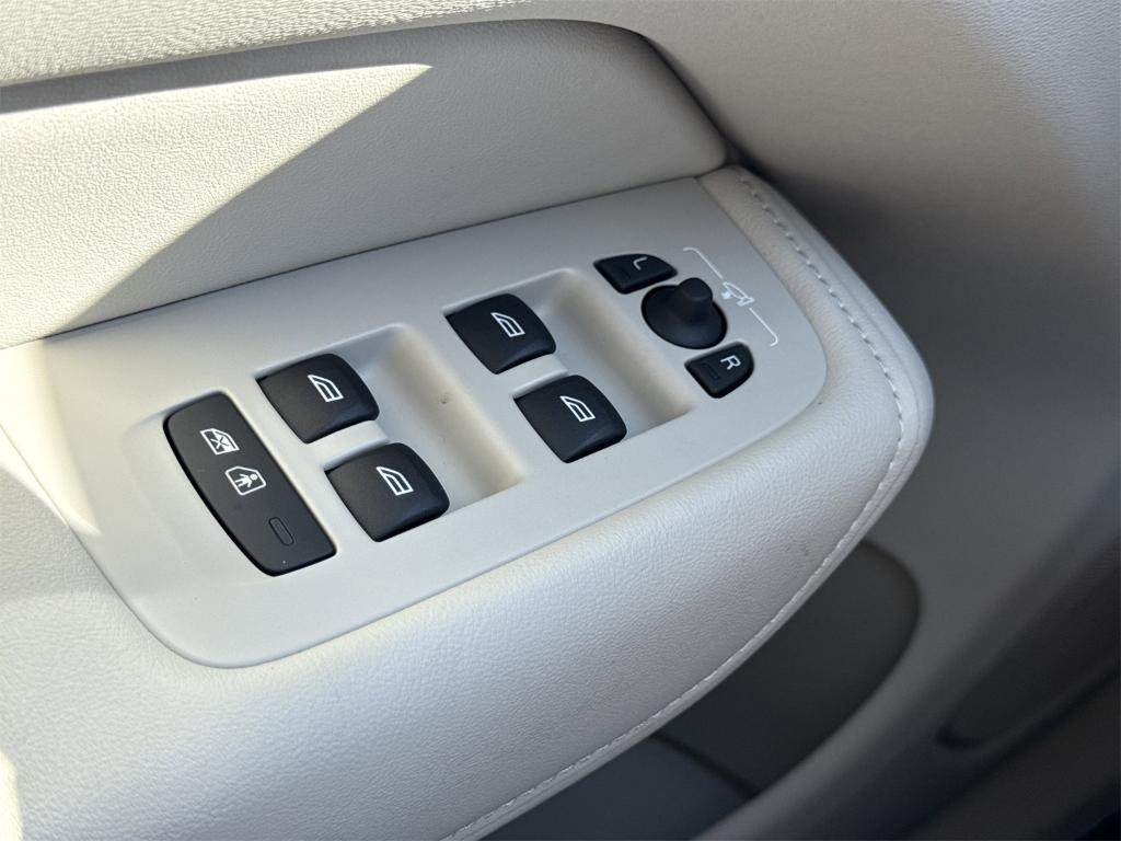 new 2026 Volvo XC60 car